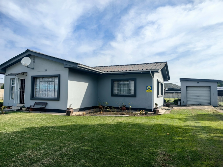 3 Bedroom Property for Sale in Fraaiuitsig Western Cape